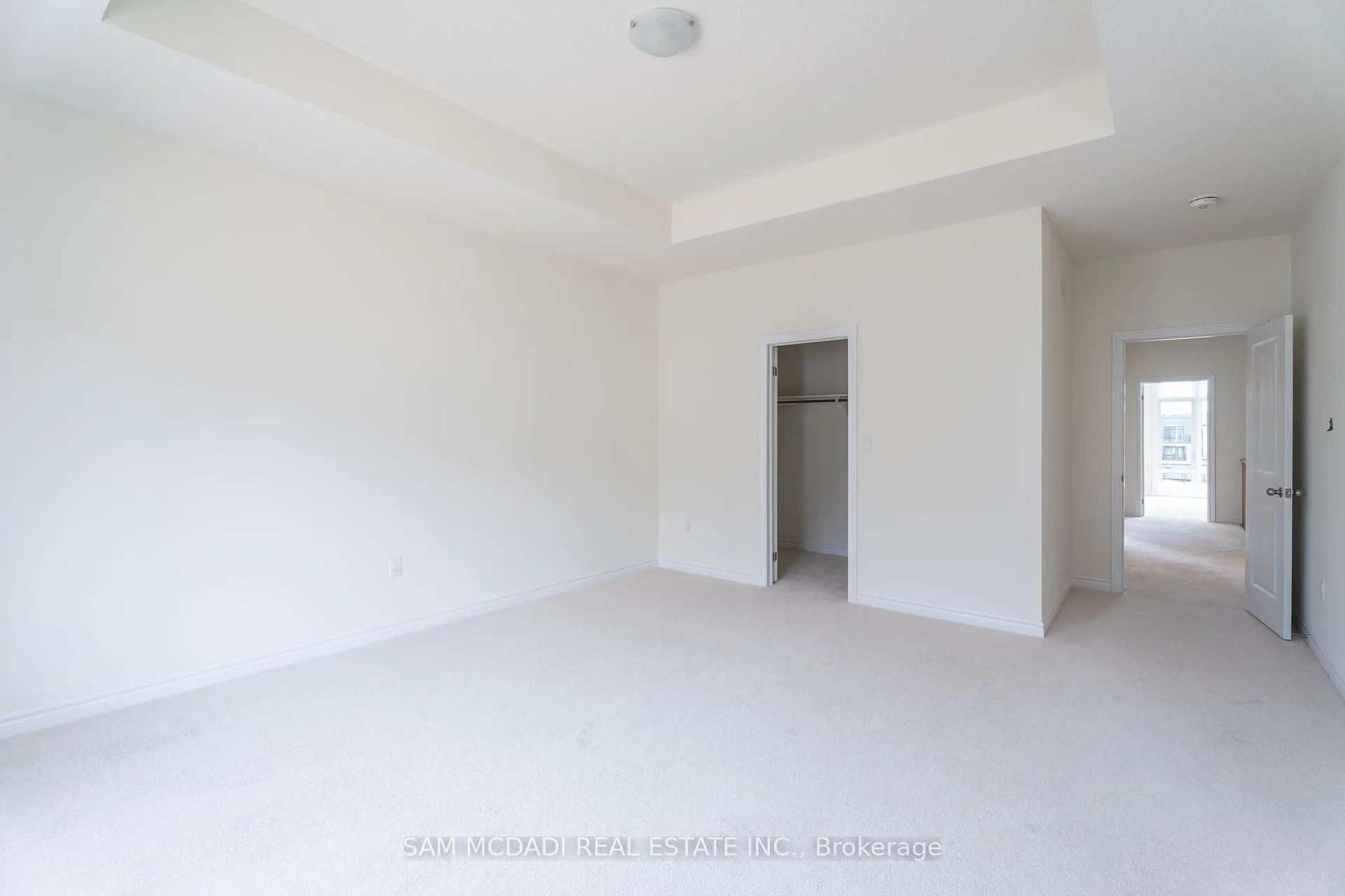 Photo 19 of 52 Fish Drive, Aurora, Bayview Northeast — HOMEH