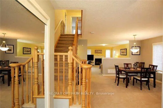 Photo 2 of 30 Pantano Place, Brampton, Credit Valley — HOMEH