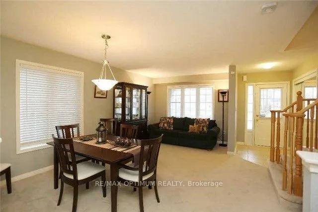 Photo 3 of 30 Pantano Place, Brampton, Credit Valley — HOMEH