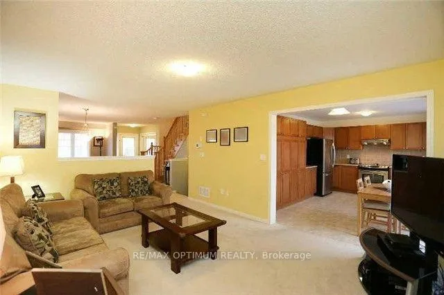 Photo 6 of 30 Pantano Place, Brampton, Credit Valley — HOMEH