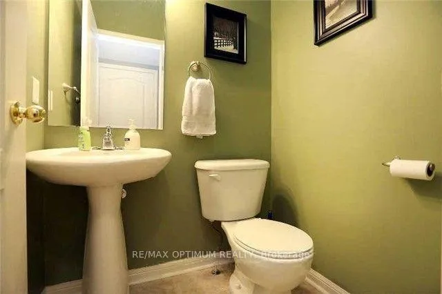 Photo 11 of 30 Pantano Place, Brampton, Credit Valley — HOMEH