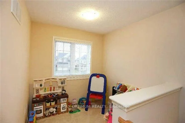 Photo 12 of 30 Pantano Place, Brampton, Credit Valley — HOMEH