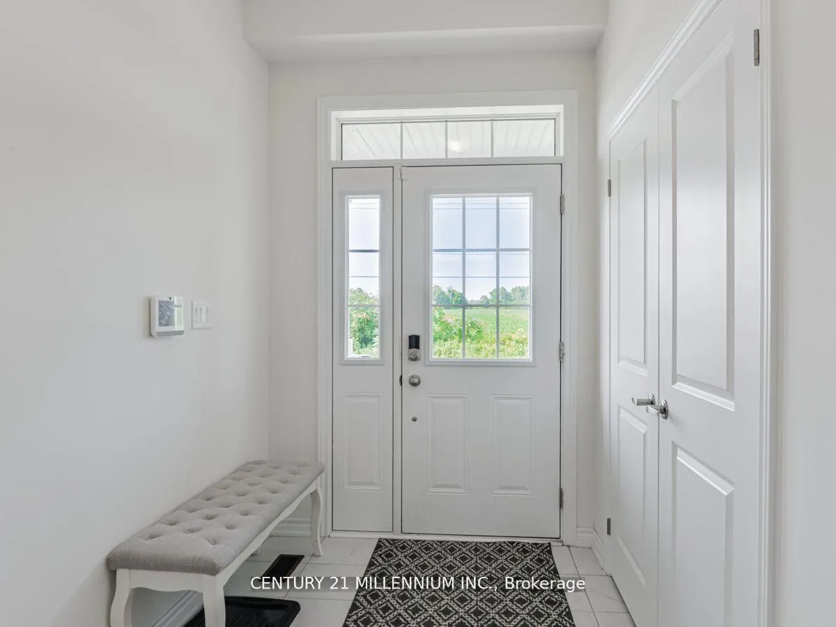 Photo 5 of 2240 Grainger Loop, Innisfil, Alcona — HOMEH