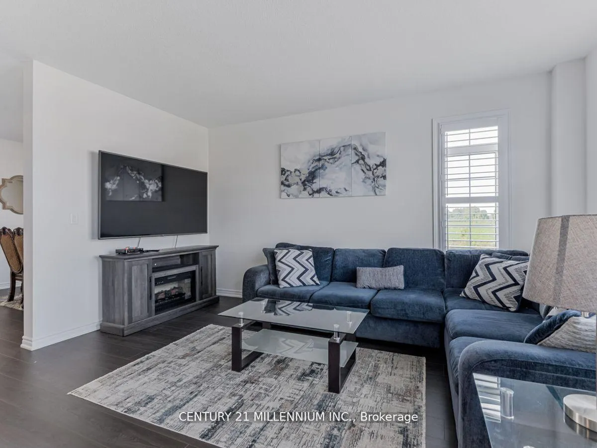Photo 12 of 2240 Grainger Loop, Innisfil, Alcona — HOMEH