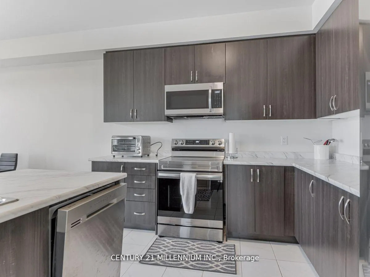 Photo 17 of 2240 Grainger Loop, Innisfil, Alcona — HOMEH