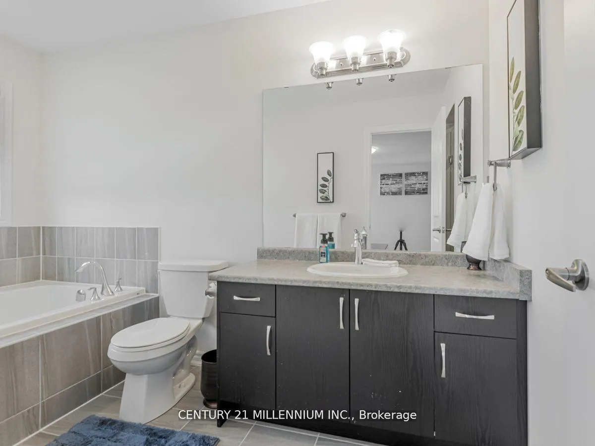Photo 23 of 2240 Grainger Loop, Innisfil, Alcona — HOMEH