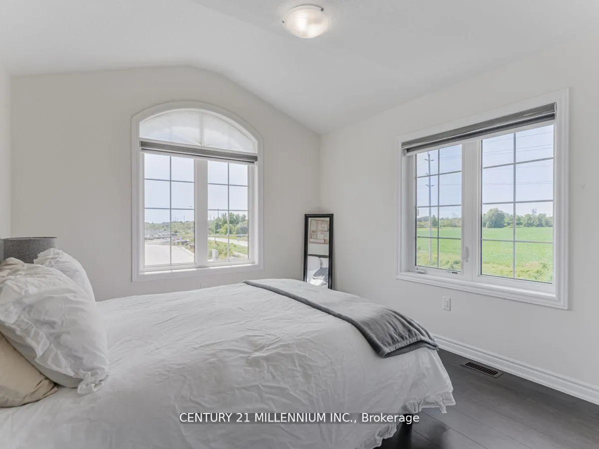 Photo 28 of 2240 Grainger Loop, Innisfil, Alcona — HOMEH