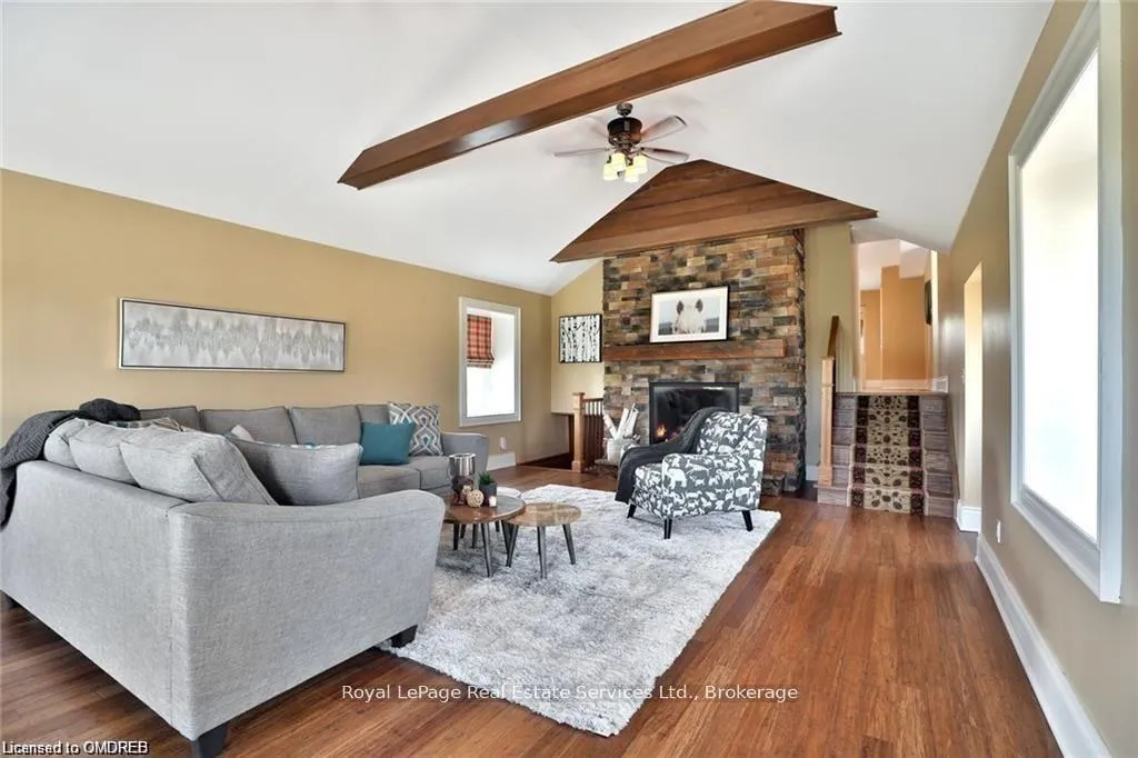 Photo 13 of 4197 Walkers Line, Burlington, Rural Burlington — HOMEH