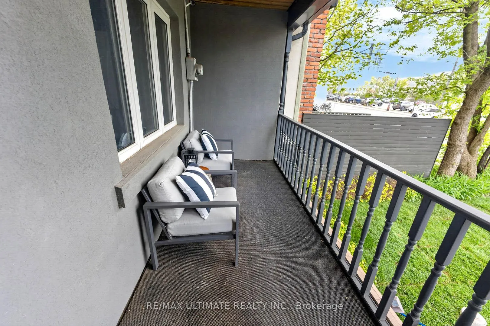 Photo 3 of 4 Bridgman Avenue, Toronto, Casa Loma — HOMEH