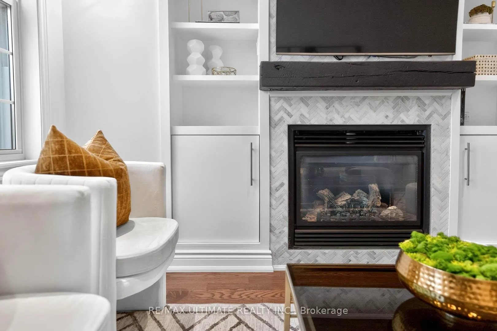 Photo 9 of 4 Bridgman Avenue, Toronto, Casa Loma — HOMEH