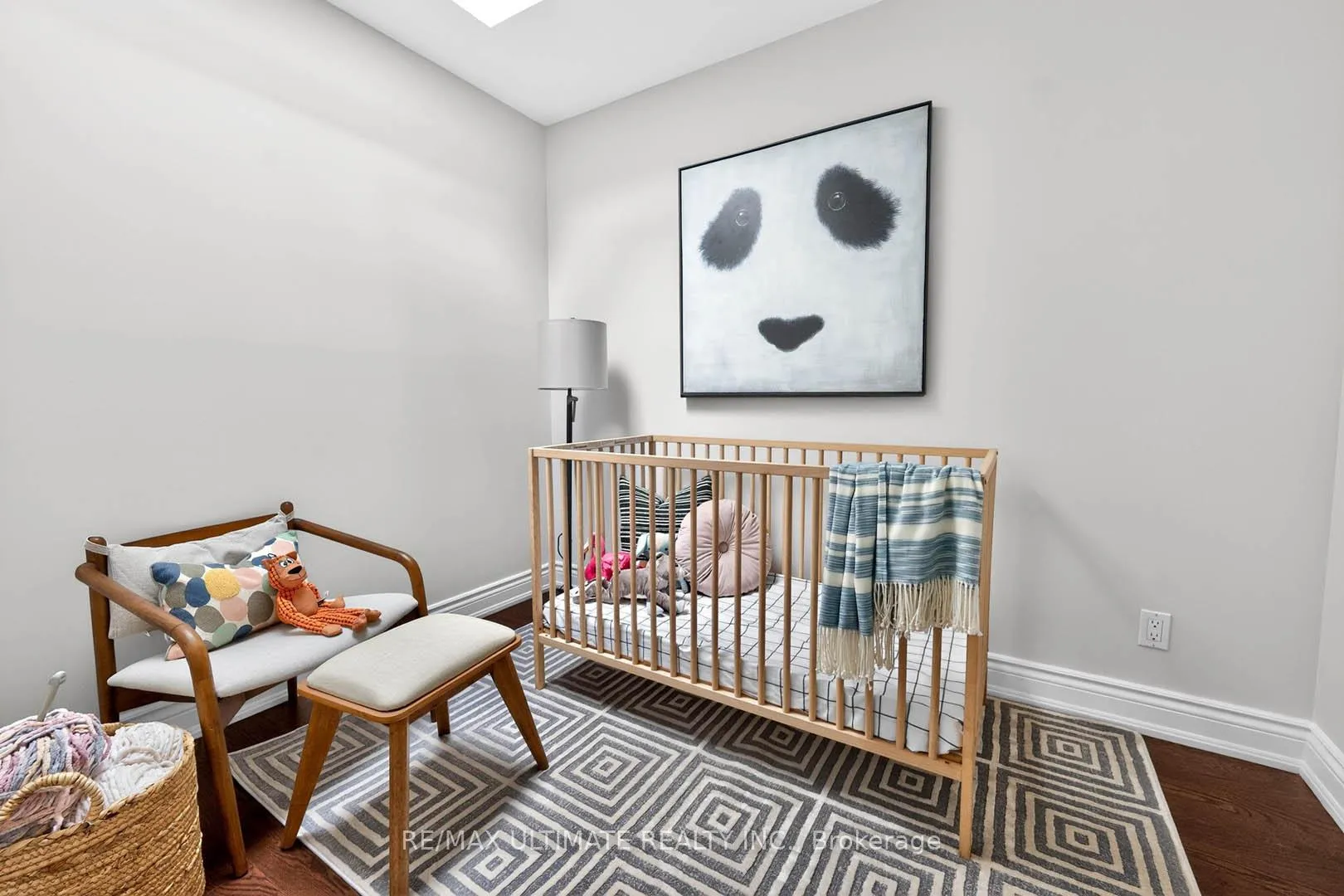Photo 33 of 4 Bridgman Avenue, Toronto, Casa Loma — HOMEH