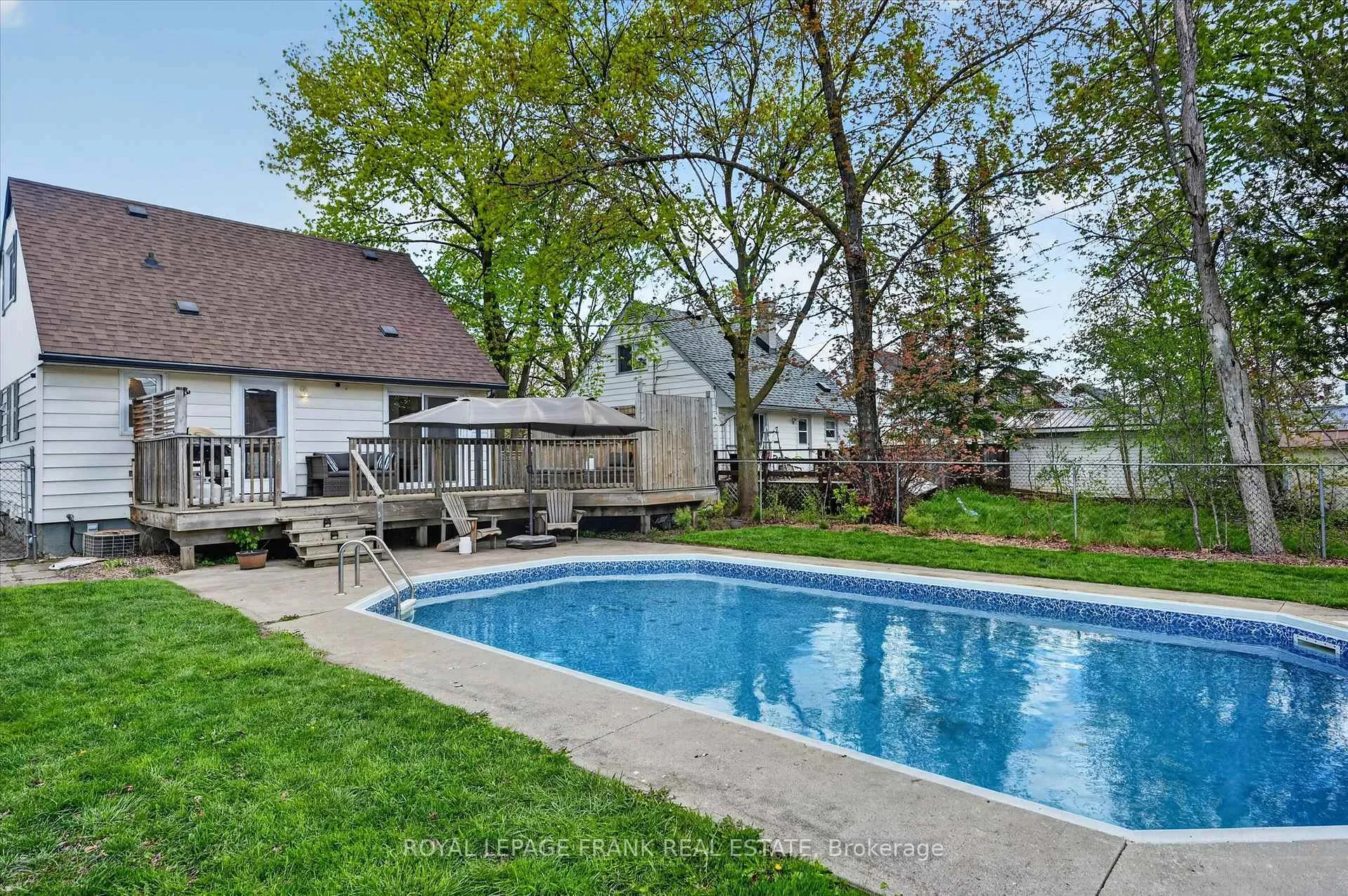 Photo 34 of 657 Mckellar Street, Peterborough, Otonabee Ward 1 — HOMEH