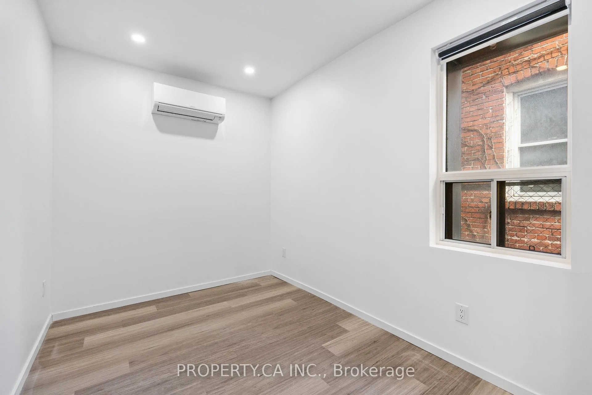 Photo 10 of Unit 203, 1989 Yonge Street, Toronto, Mount Pleasant West — HOMEH
