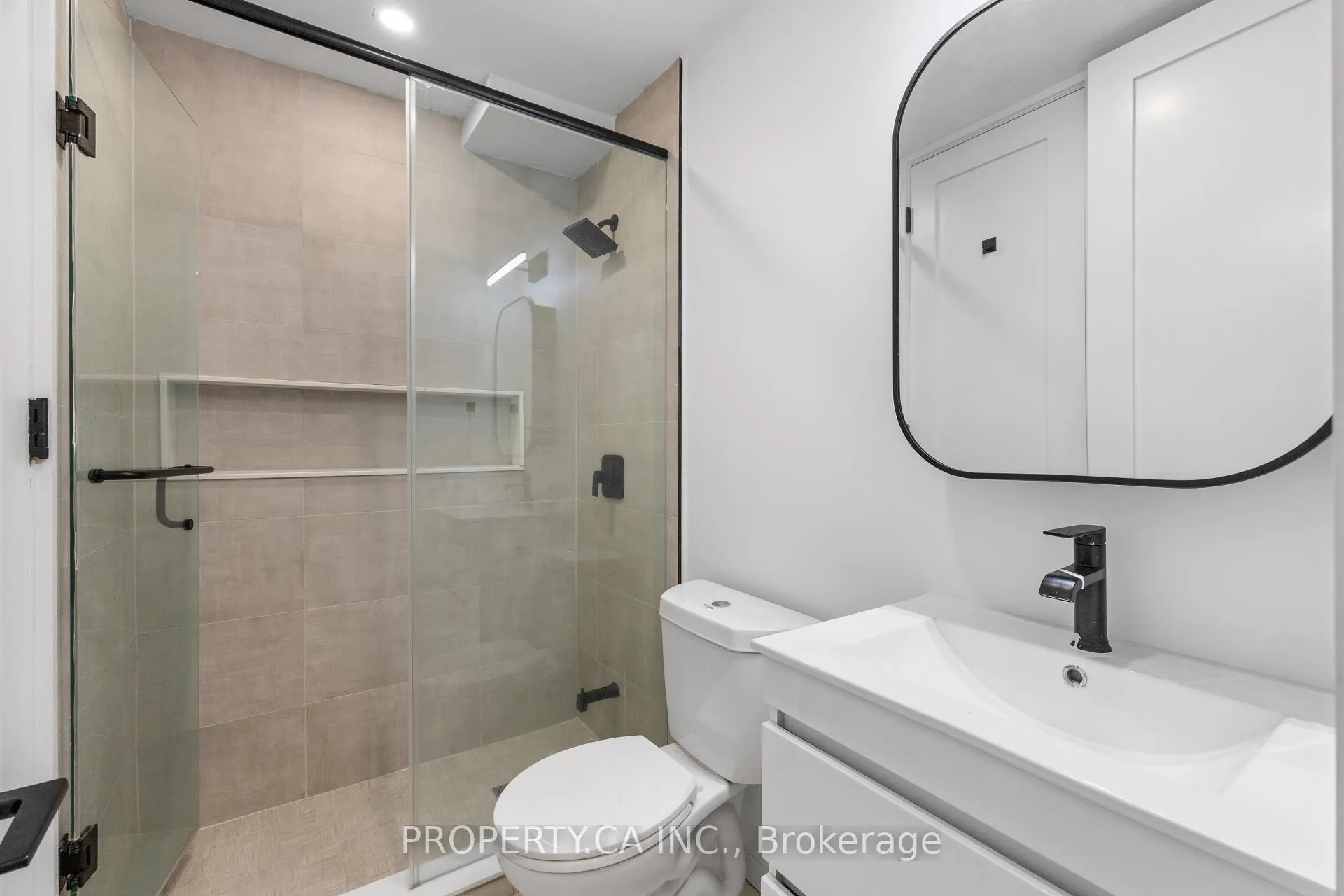 Photo 11 of Unit 203, 1989 Yonge Street, Toronto, Mount Pleasant West — HOMEH