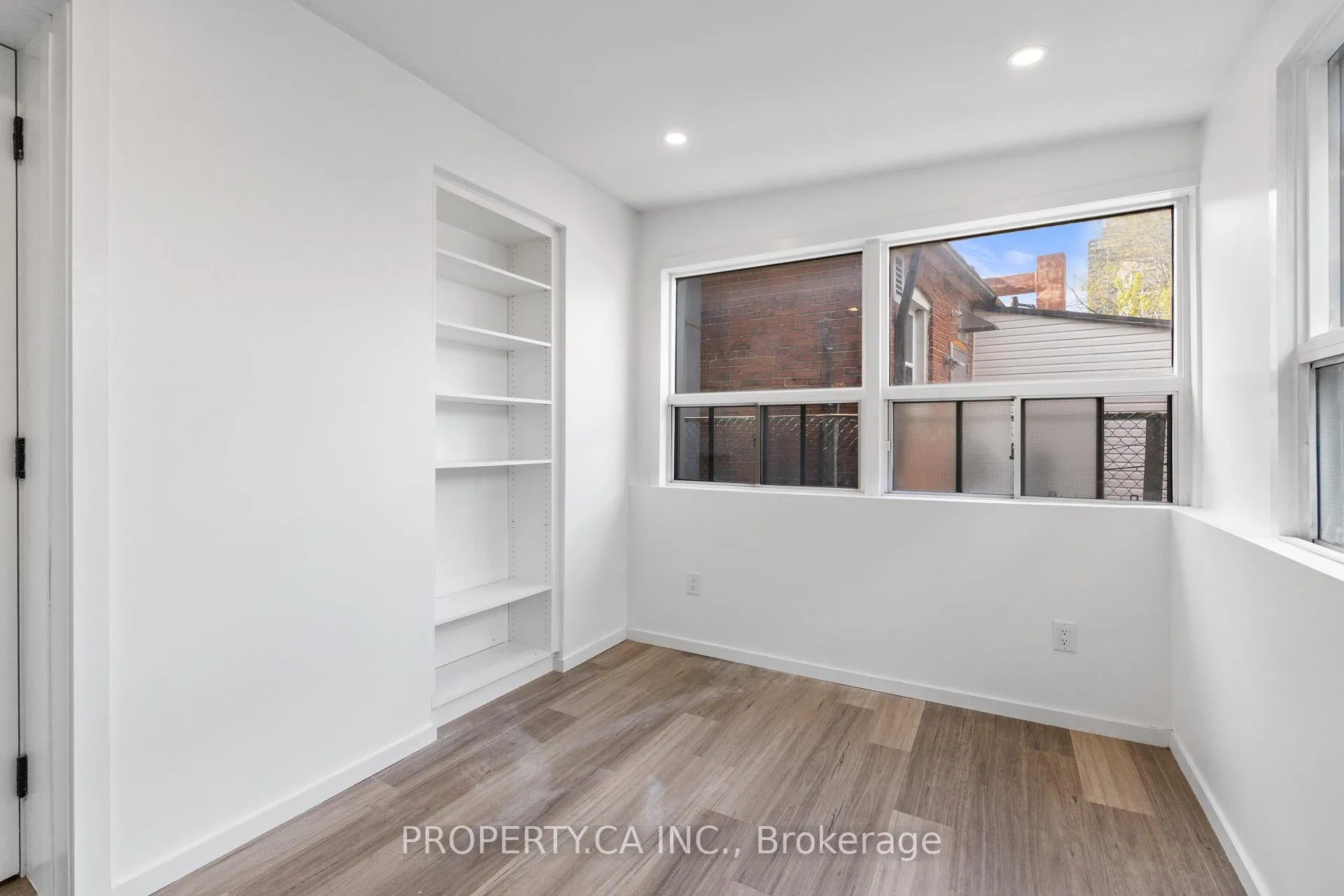 Photo 12 of Unit 203, 1989 Yonge Street, Toronto, Mount Pleasant West — HOMEH