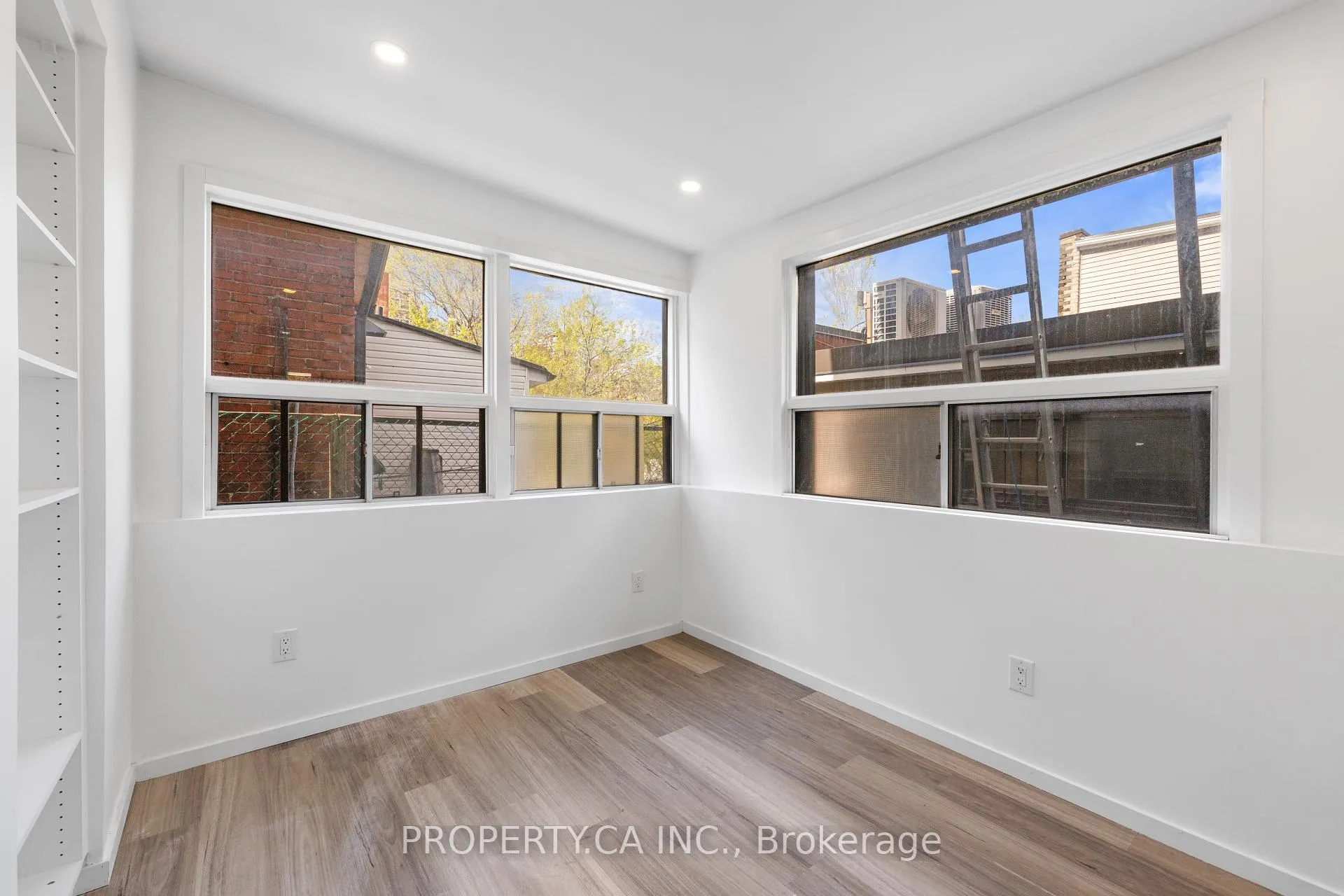 Photo 15 of Unit 203, 1989 Yonge Street, Toronto, Mount Pleasant West — HOMEH