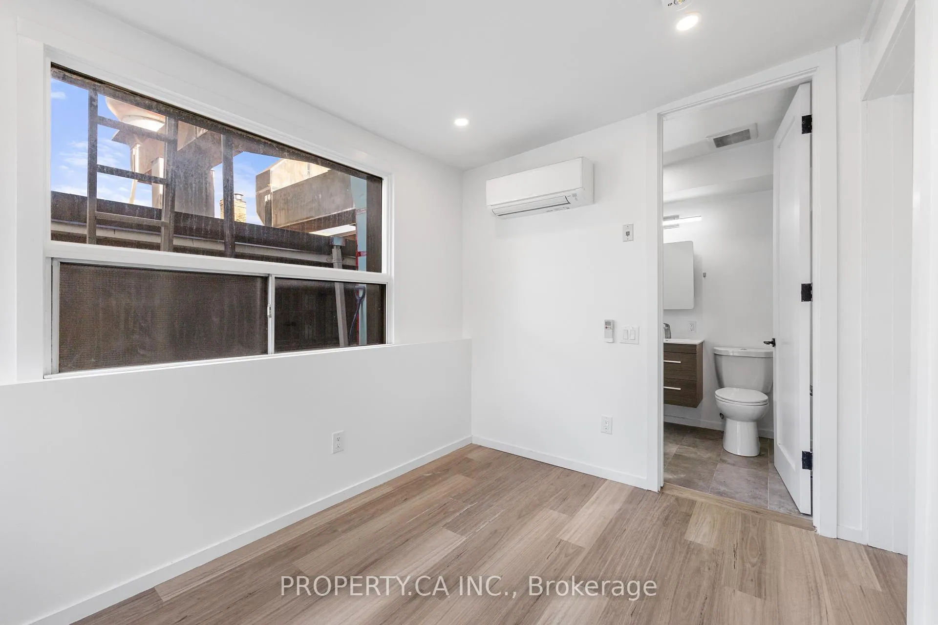 Photo 16 of Unit 203, 1989 Yonge Street, Toronto, Mount Pleasant West — HOMEH