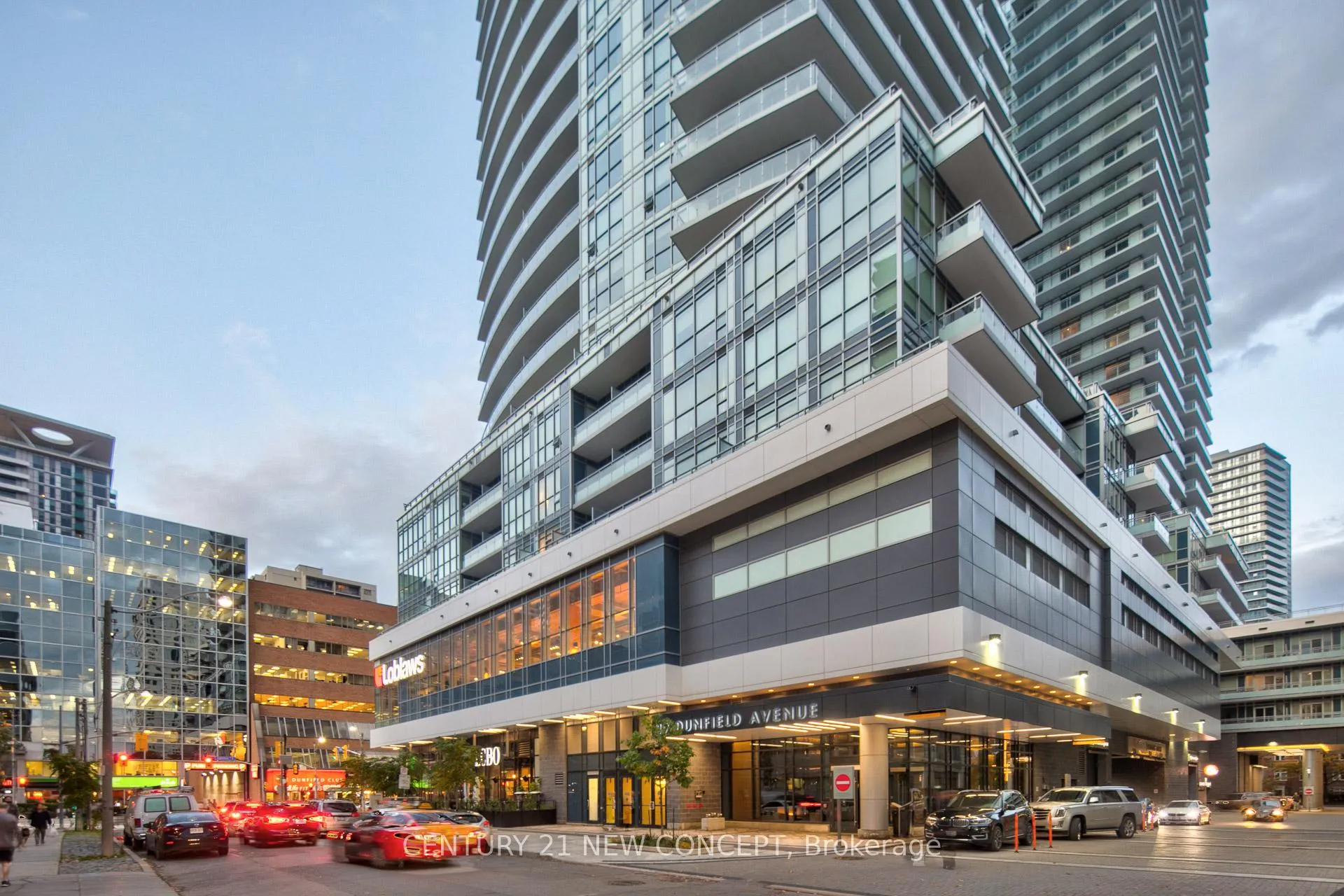 Front of Unit 413, 98 Lillian Street S