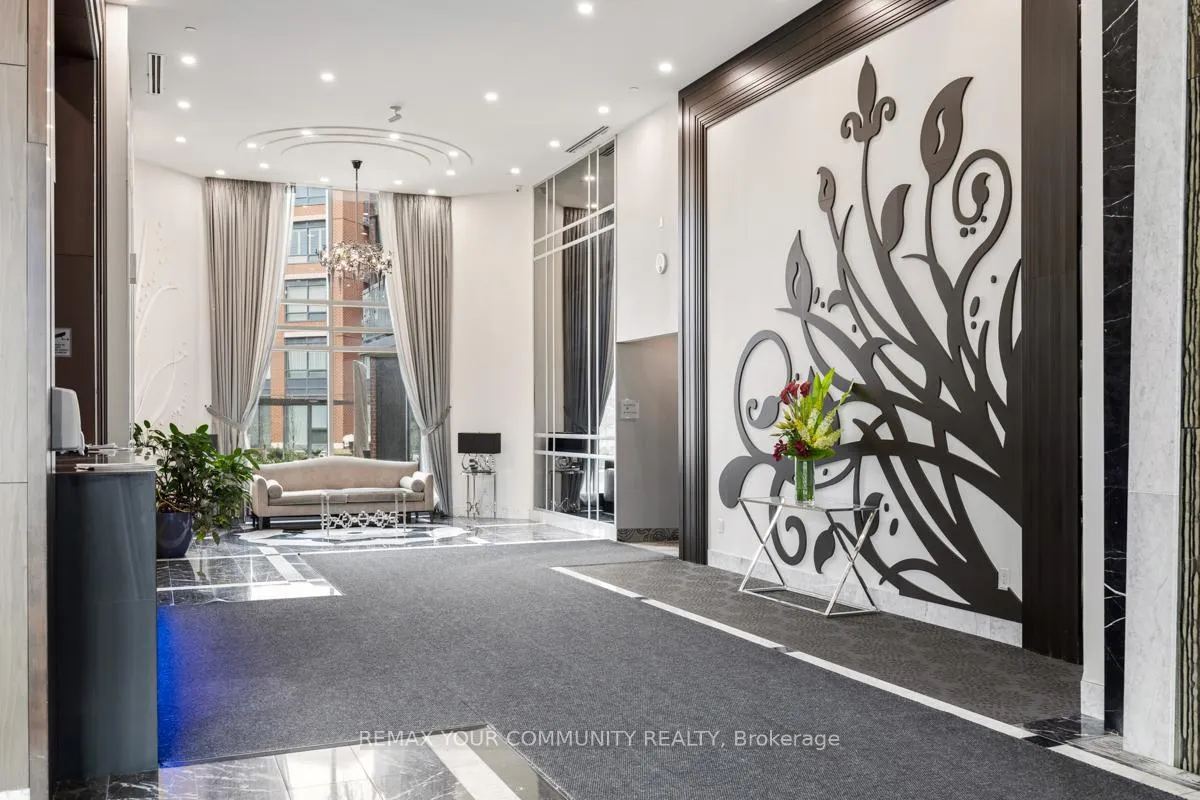 Photo 2 of Unit 518, 7608 Yonge Street, Vaughan, Crestwood-Springfarm-Yorkhill — HOMEH