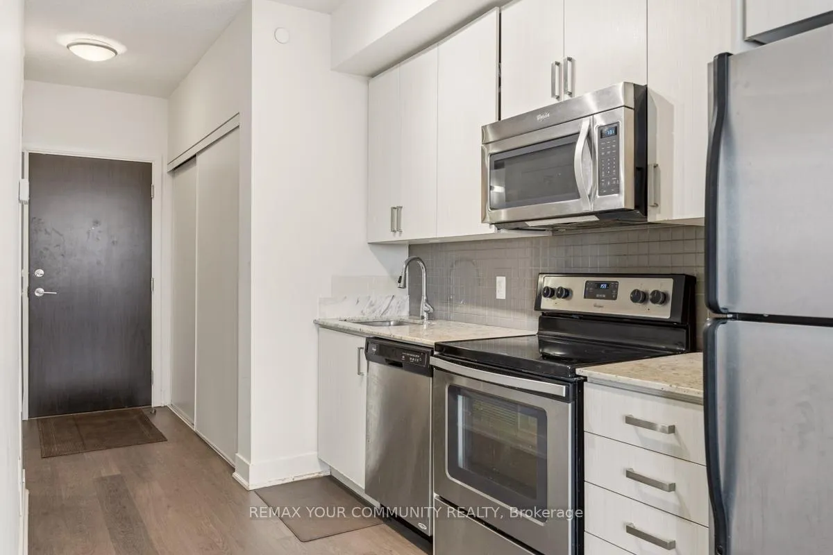 Photo 5 of Unit 518, 7608 Yonge Street, Vaughan, Crestwood-Springfarm-Yorkhill — HOMEH