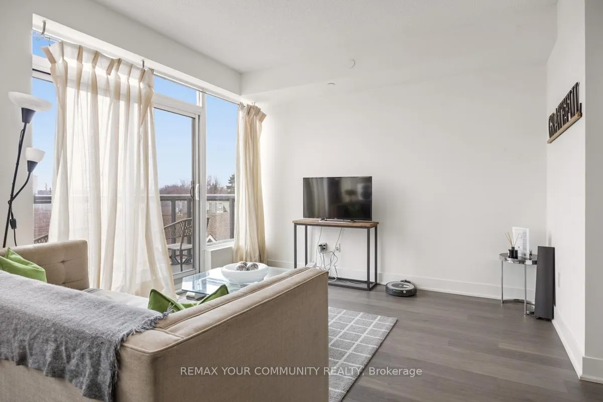 Photo 7 of Unit 518, 7608 Yonge Street, Vaughan, Crestwood-Springfarm-Yorkhill — HOMEH