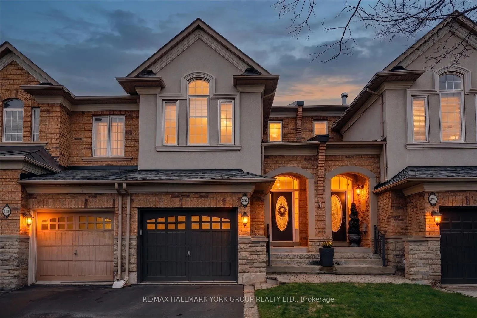 Photo 1 of 202 Duskywing Way, Oakville, Bronte — HOMEH