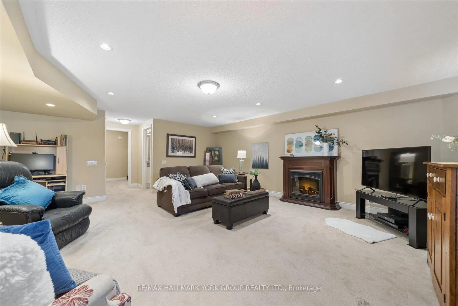 Photo 21 of 202 Duskywing Way, Oakville, Bronte — HOMEH