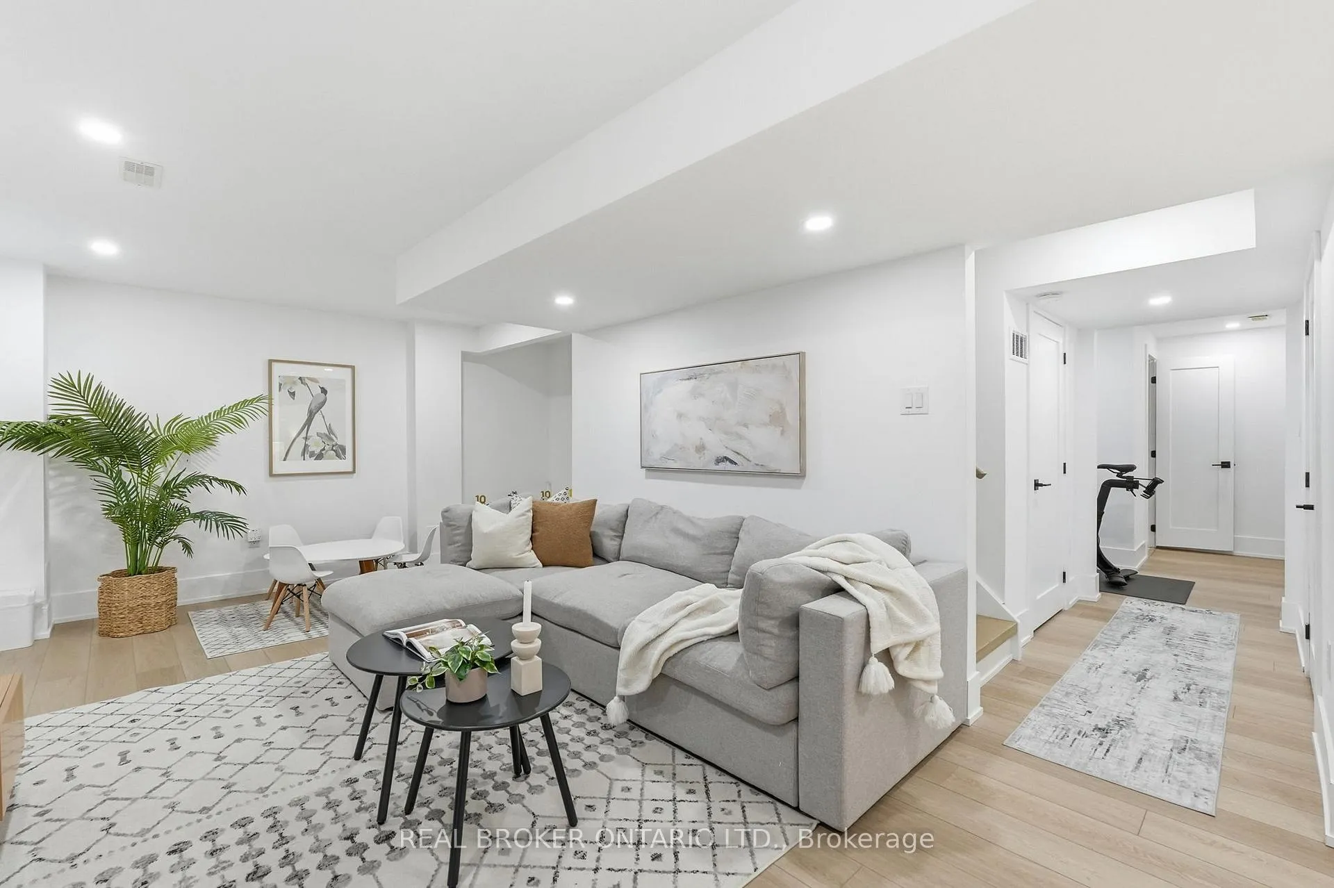 Photo 44 of 1119 Solomon Court, Milton, Willmott — HOMEH