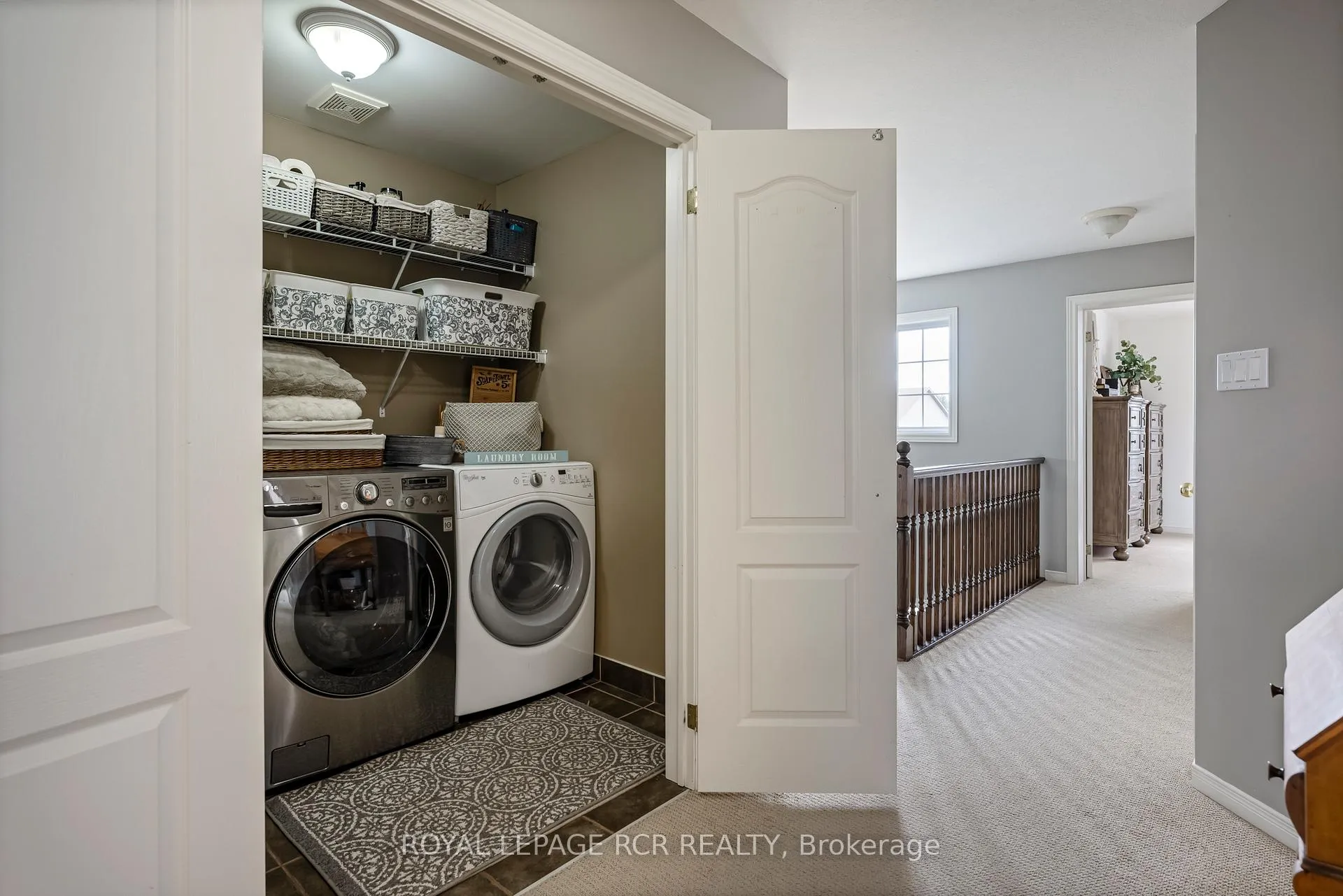 Photo 22 of 11 Sandringham Circle, Orangeville — HOMEH