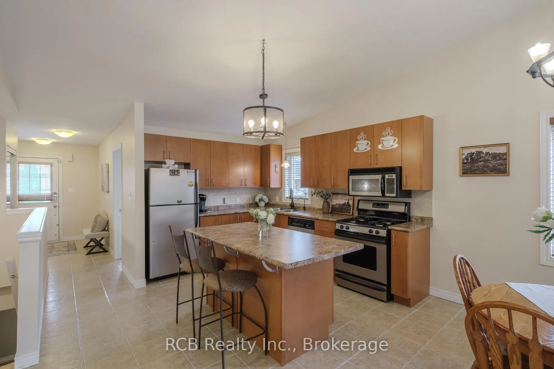 Photo 7 of Unit 21, 54 Garden Avenue, Brantford, Echo Place — HOMEH