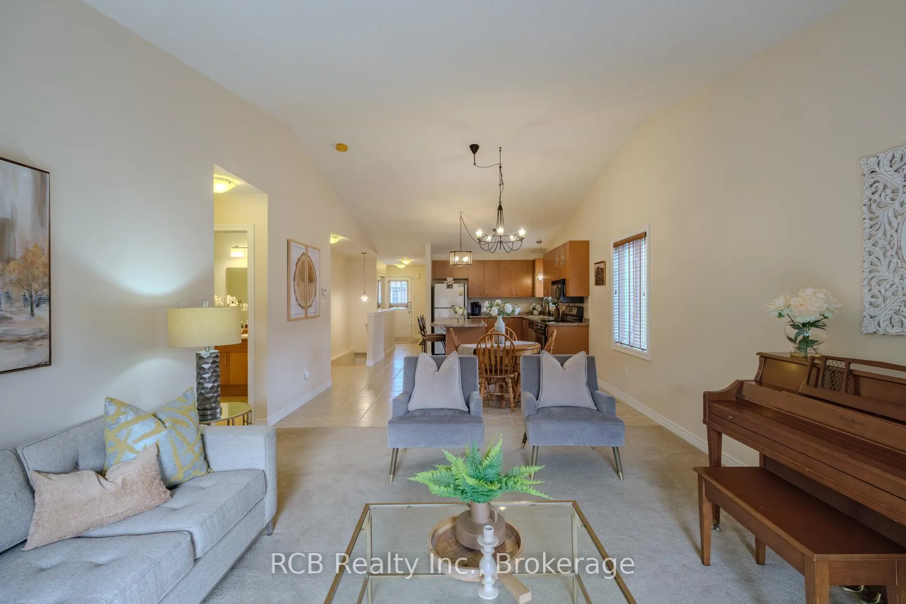 Photo 10 of Unit 21, 54 Garden Avenue, Brantford, Echo Place — HOMEH