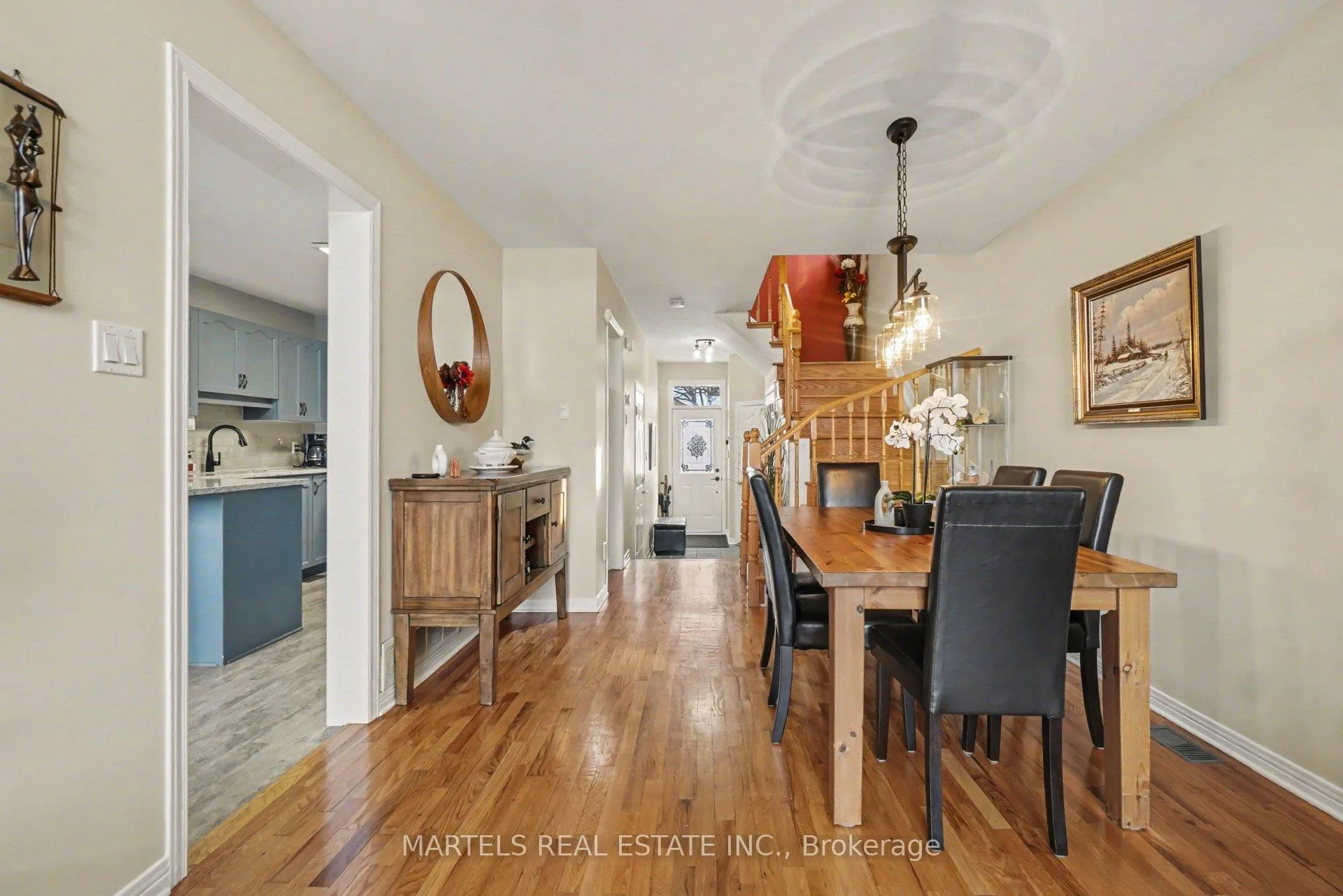 Photo 9 of 919 Markwick Crescent, Ottawa, Notting Hill/Summerside — HOMEH