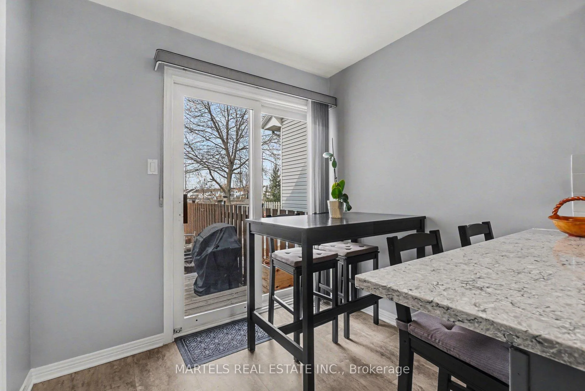 Photo 12 of 919 Markwick Crescent, Ottawa, Notting Hill/Summerside — HOMEH