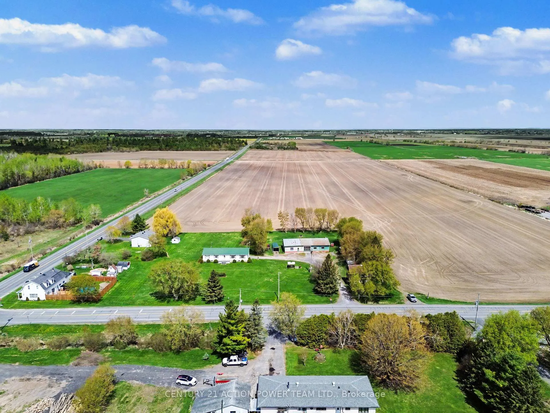 Photo 3 of 15981 County Rd 6, North Stormont, North Stormont (Roxborough) Twp — HOMEH