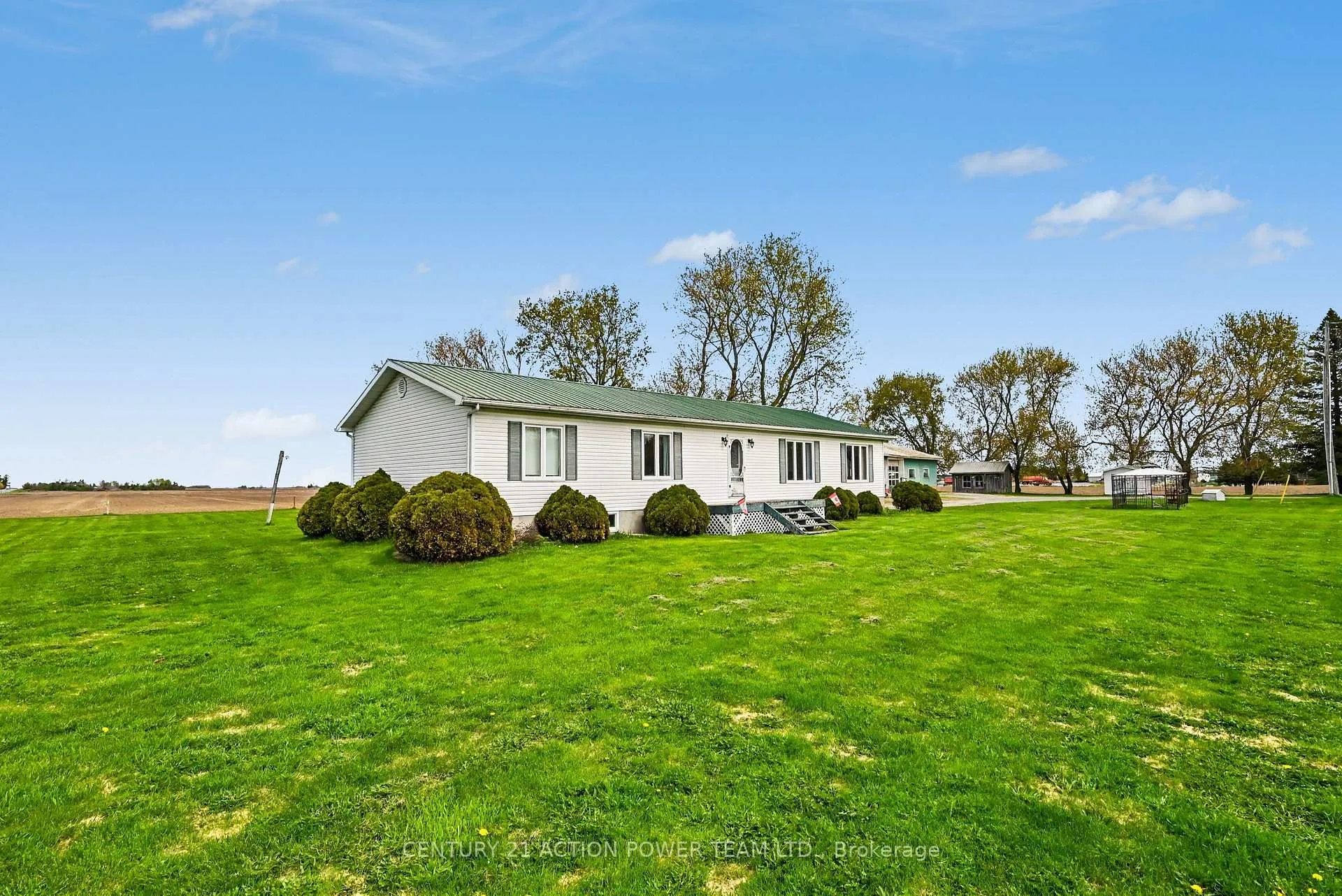 Photo 4 of 15981 County Rd 6, North Stormont, North Stormont (Roxborough) Twp — HOMEH