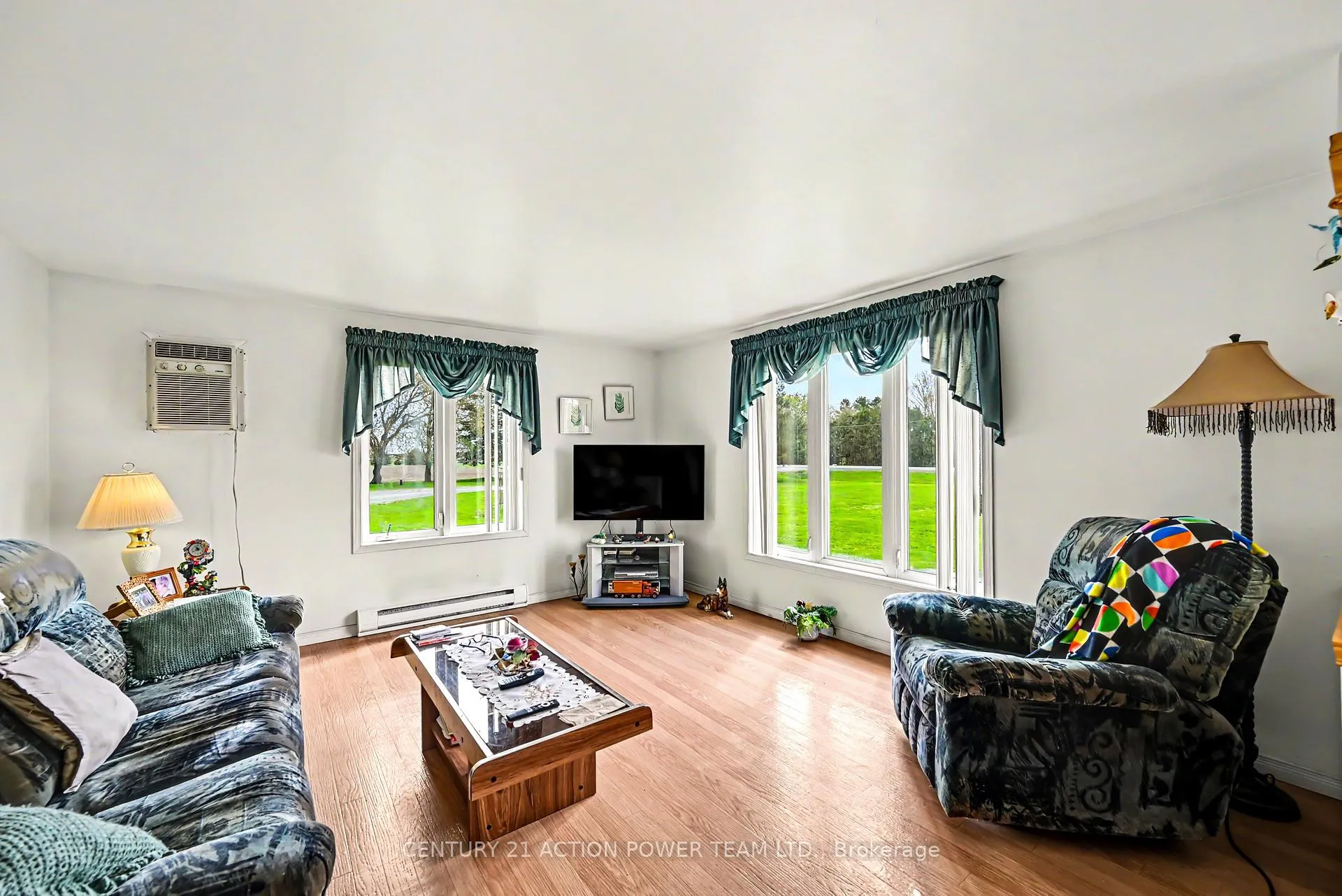 Photo 5 of 15981 County Rd 6, North Stormont, North Stormont (Roxborough) Twp — HOMEH