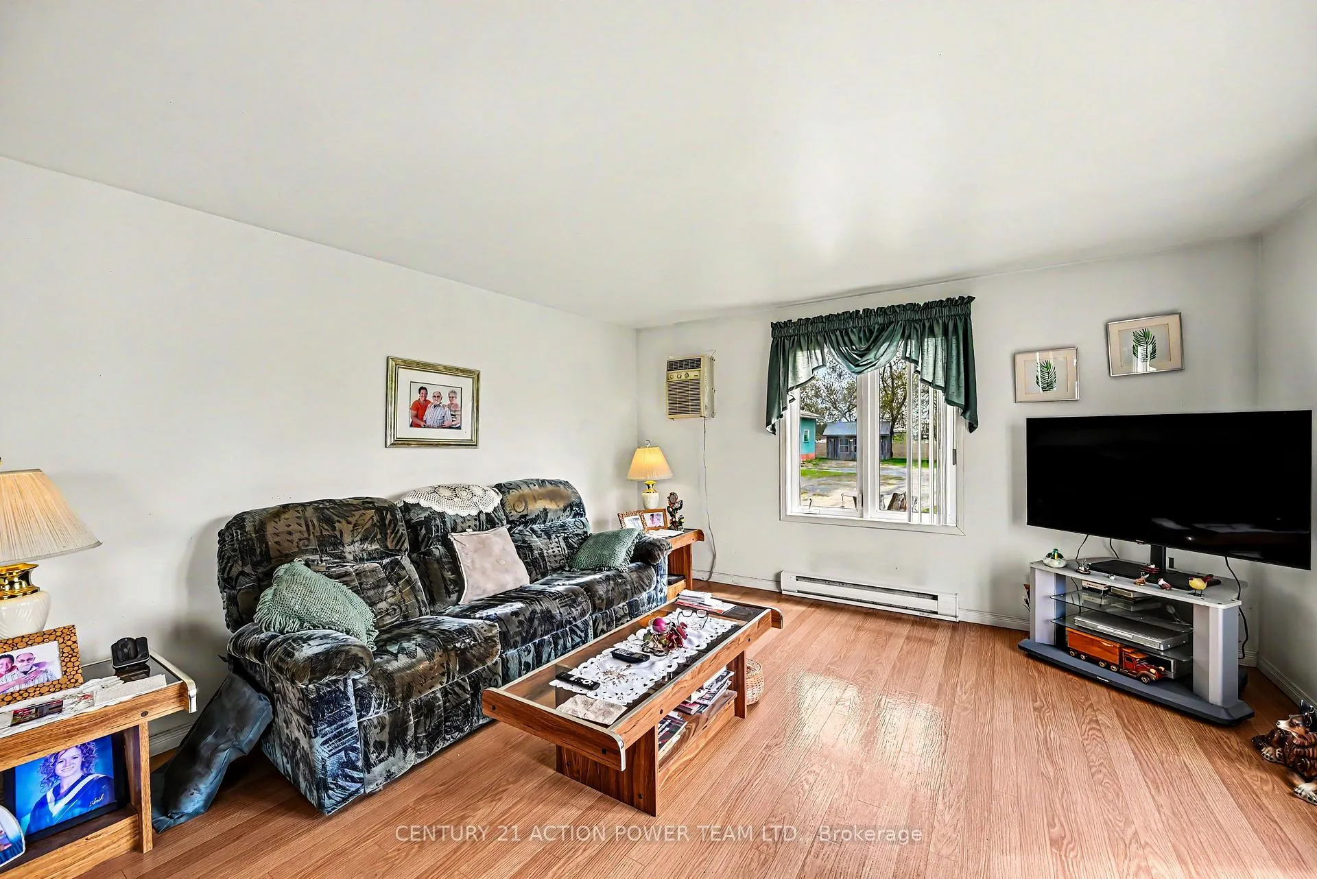 Photo 6 of 15981 County Rd 6, North Stormont, North Stormont (Roxborough) Twp — HOMEH