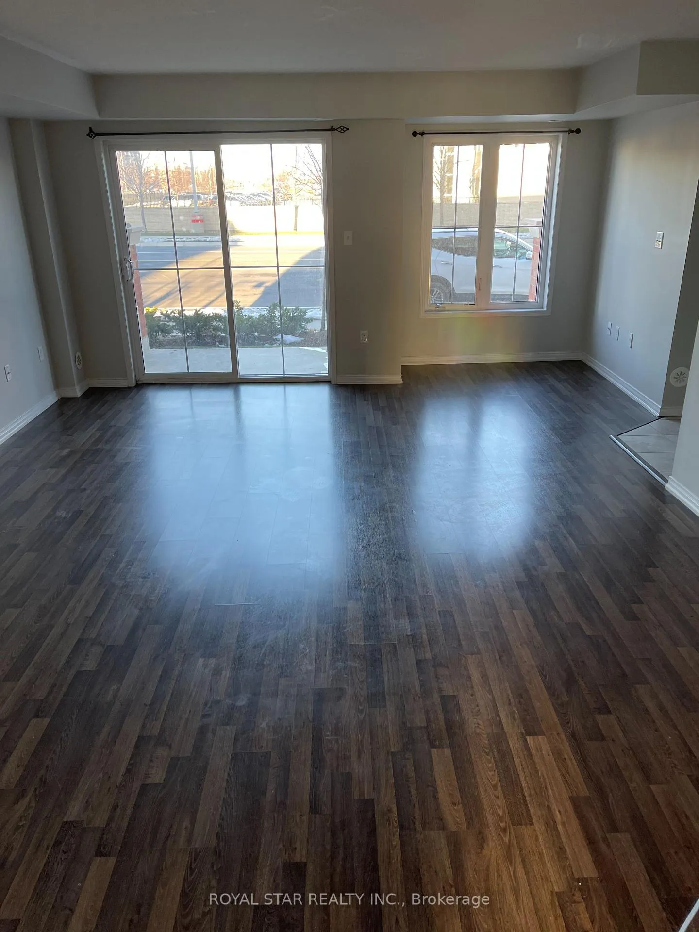 Photo 1 of Unit 1, 2484 Post Road, Oakville, River Oaks — HOMEH
