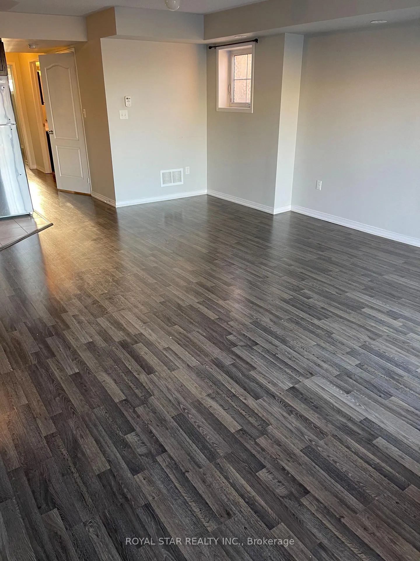 Photo 2 of Unit 1, 2484 Post Road, Oakville, River Oaks — HOMEH