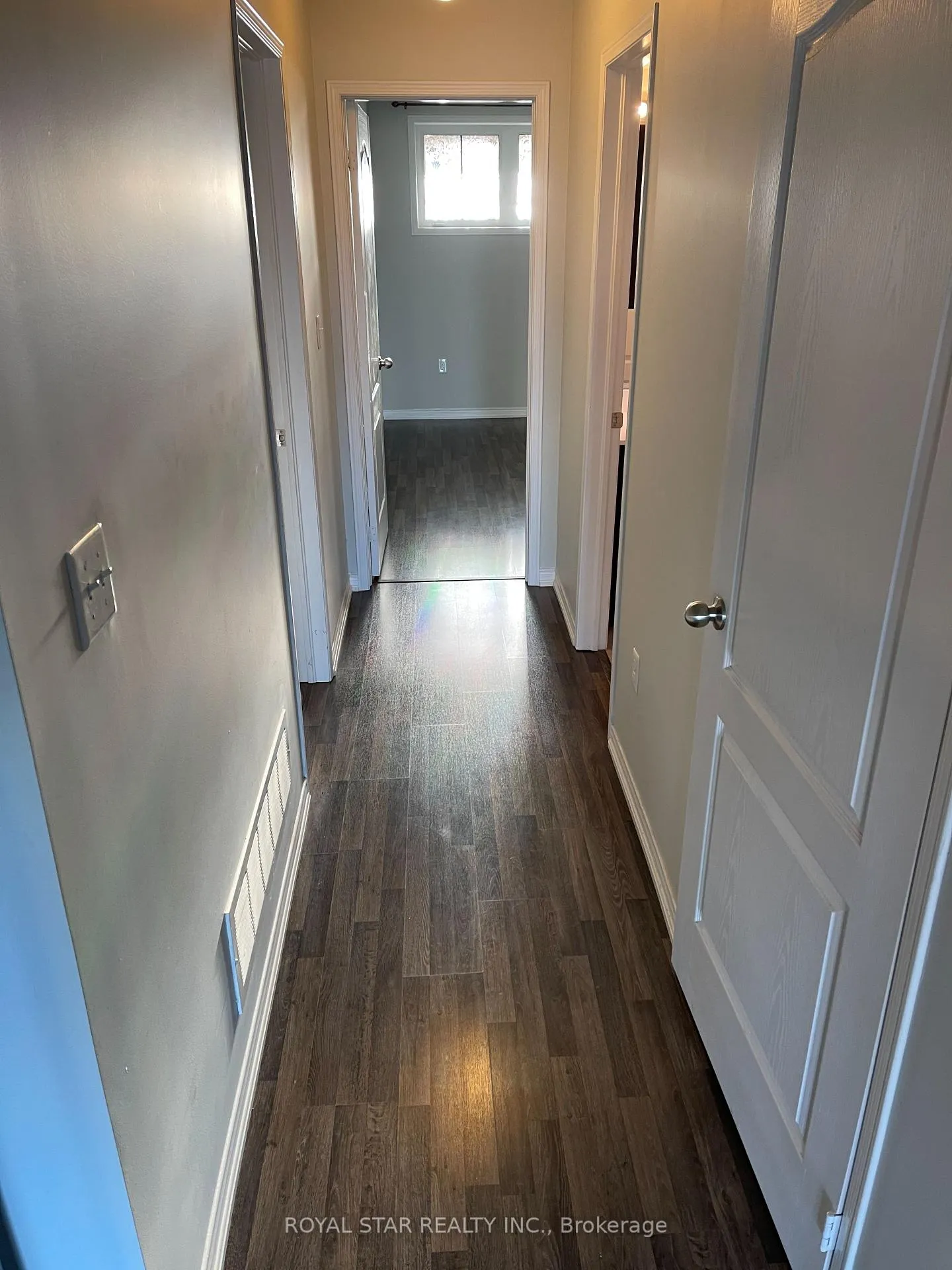 Photo 7 of Unit 1, 2484 Post Road, Oakville, River Oaks — HOMEH