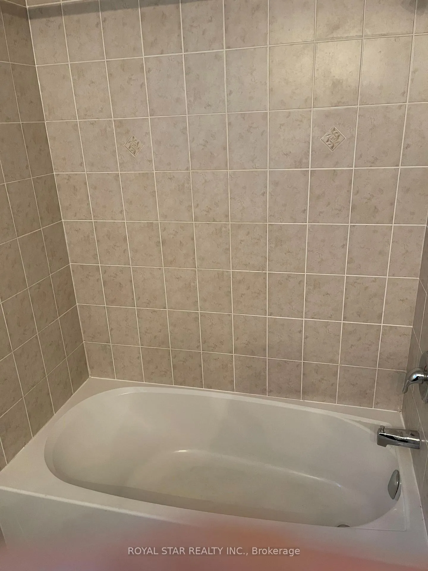 Photo 14 of Unit 1, 2484 Post Road, Oakville, River Oaks — HOMEH