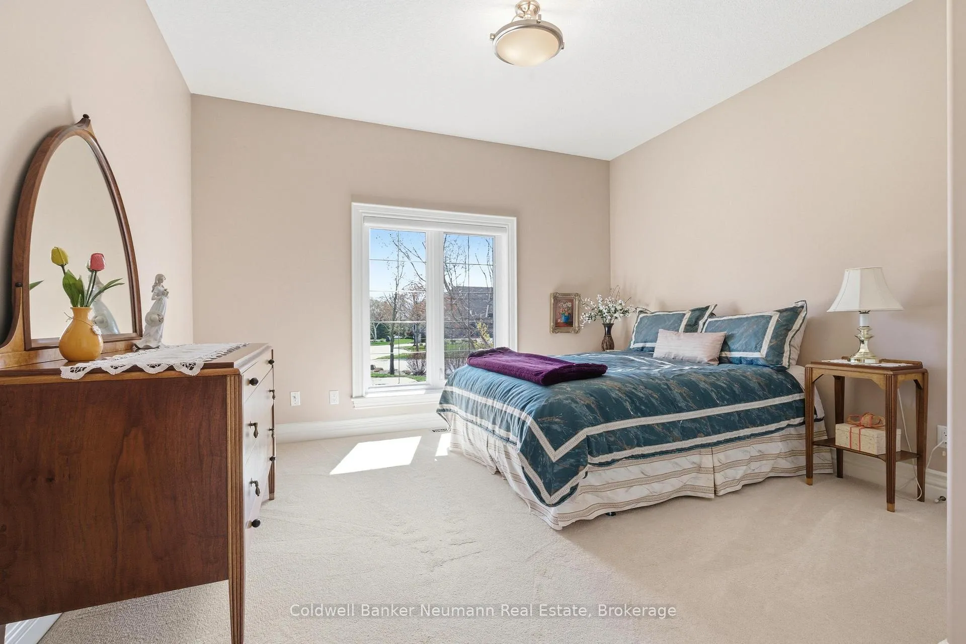 Photo 19 of 33 Cassin Court, Puslinch, Rural Puslinch East — HOMEH