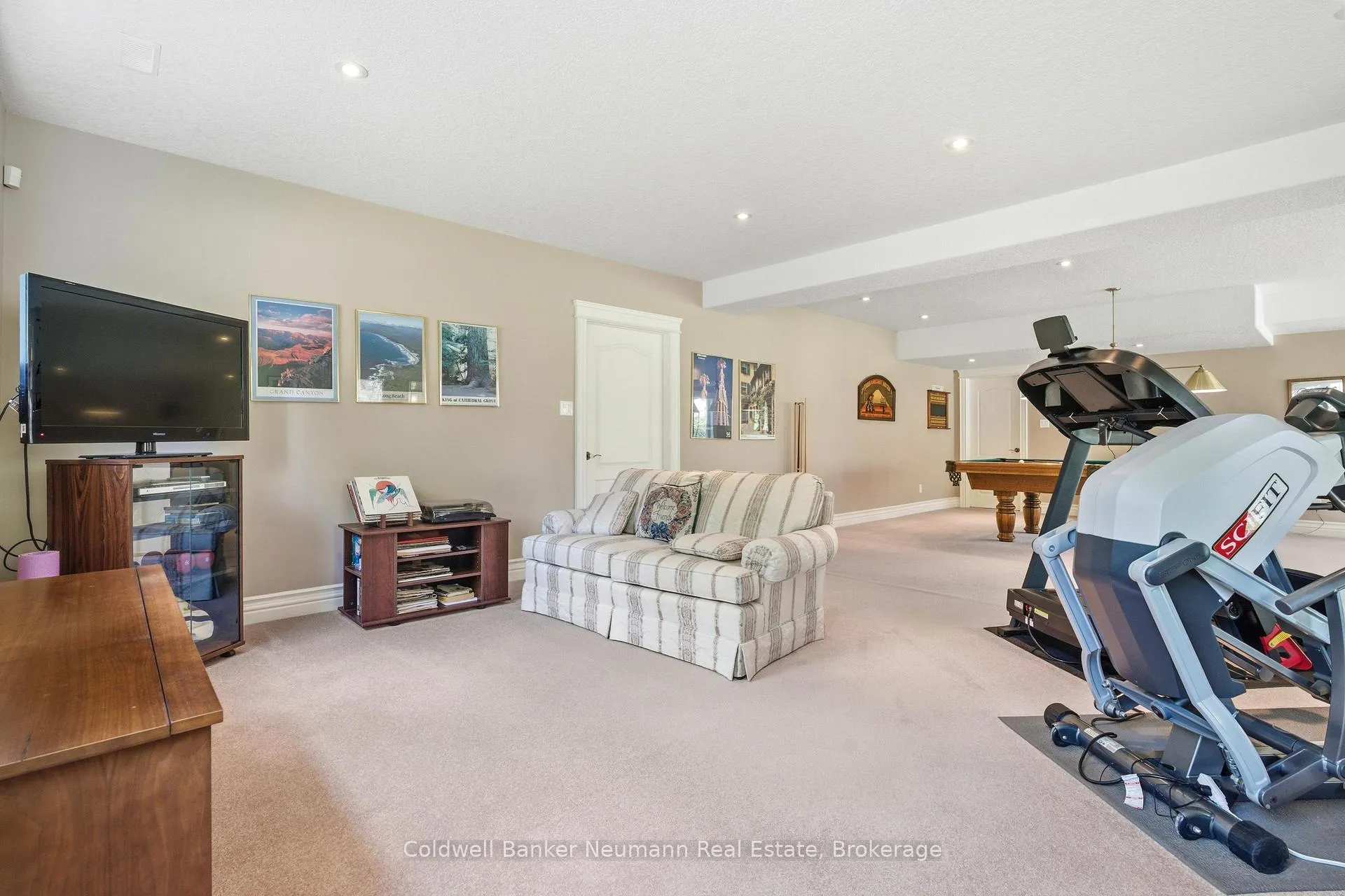 Photo 31 of 33 Cassin Court, Puslinch, Rural Puslinch East — HOMEH