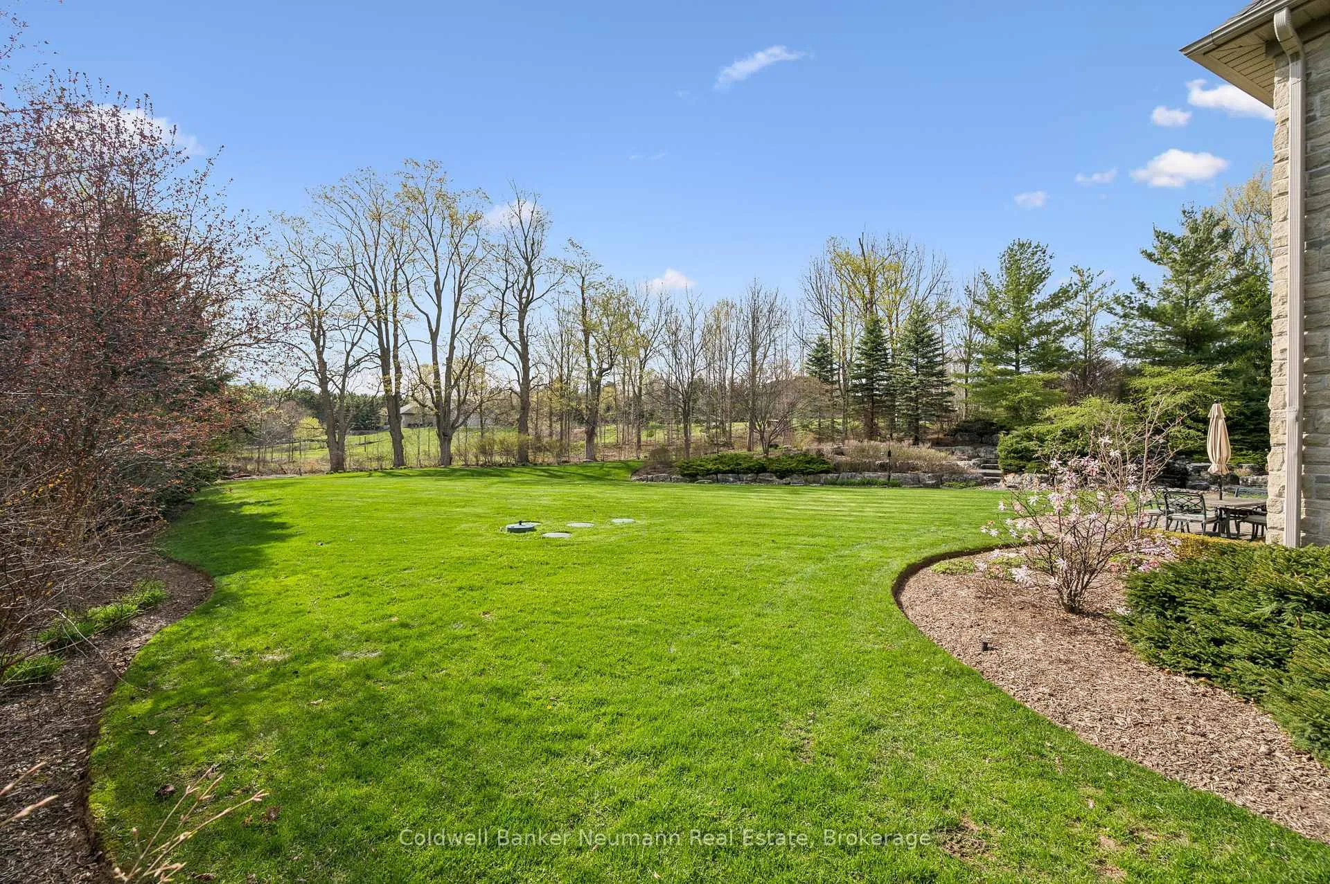 Photo 49 of 33 Cassin Court, Puslinch, Rural Puslinch East — HOMEH
