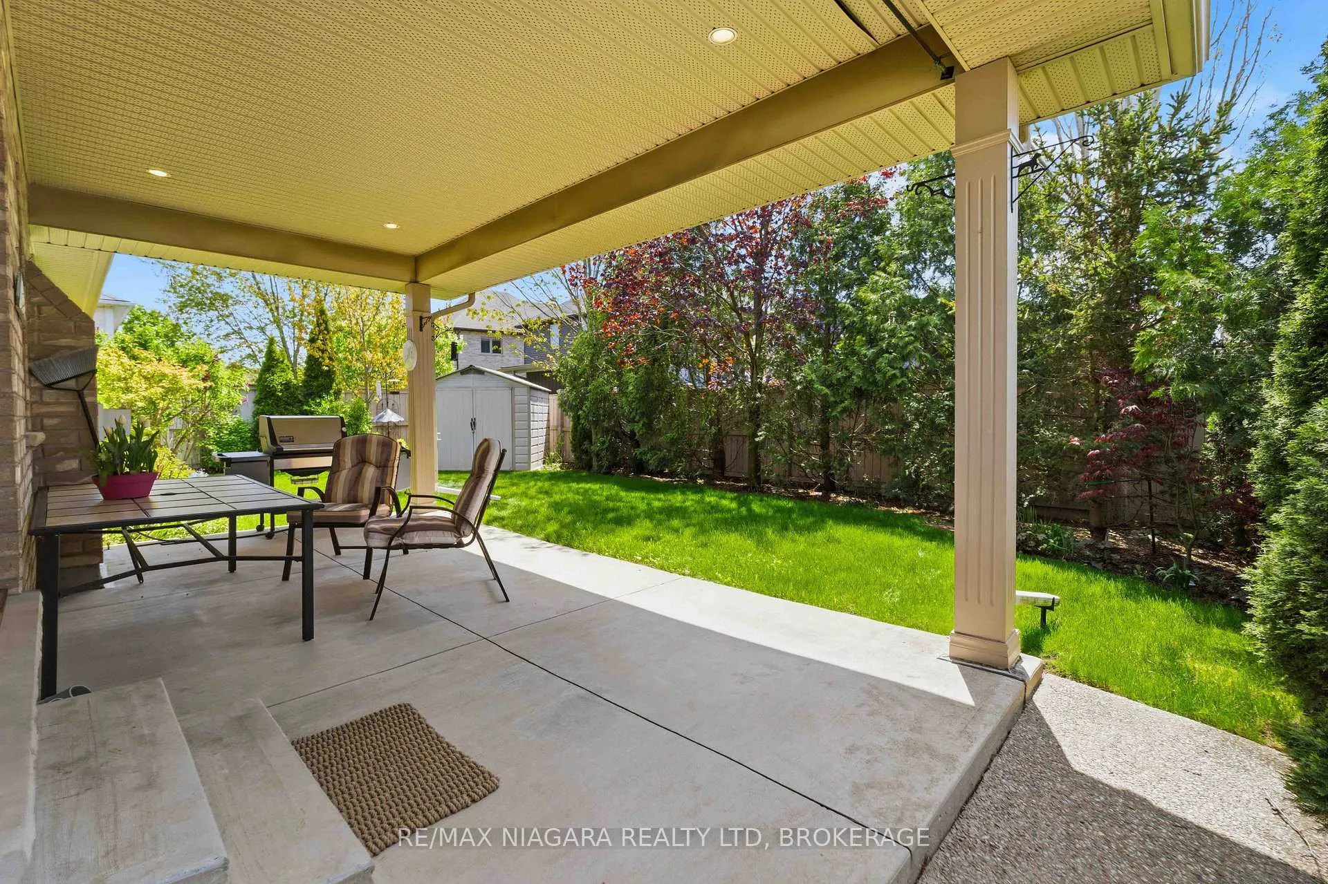 Photo 30 of 14 Nicholas Drive, St. Catharines, Rykert/Vansickle — HOMEH