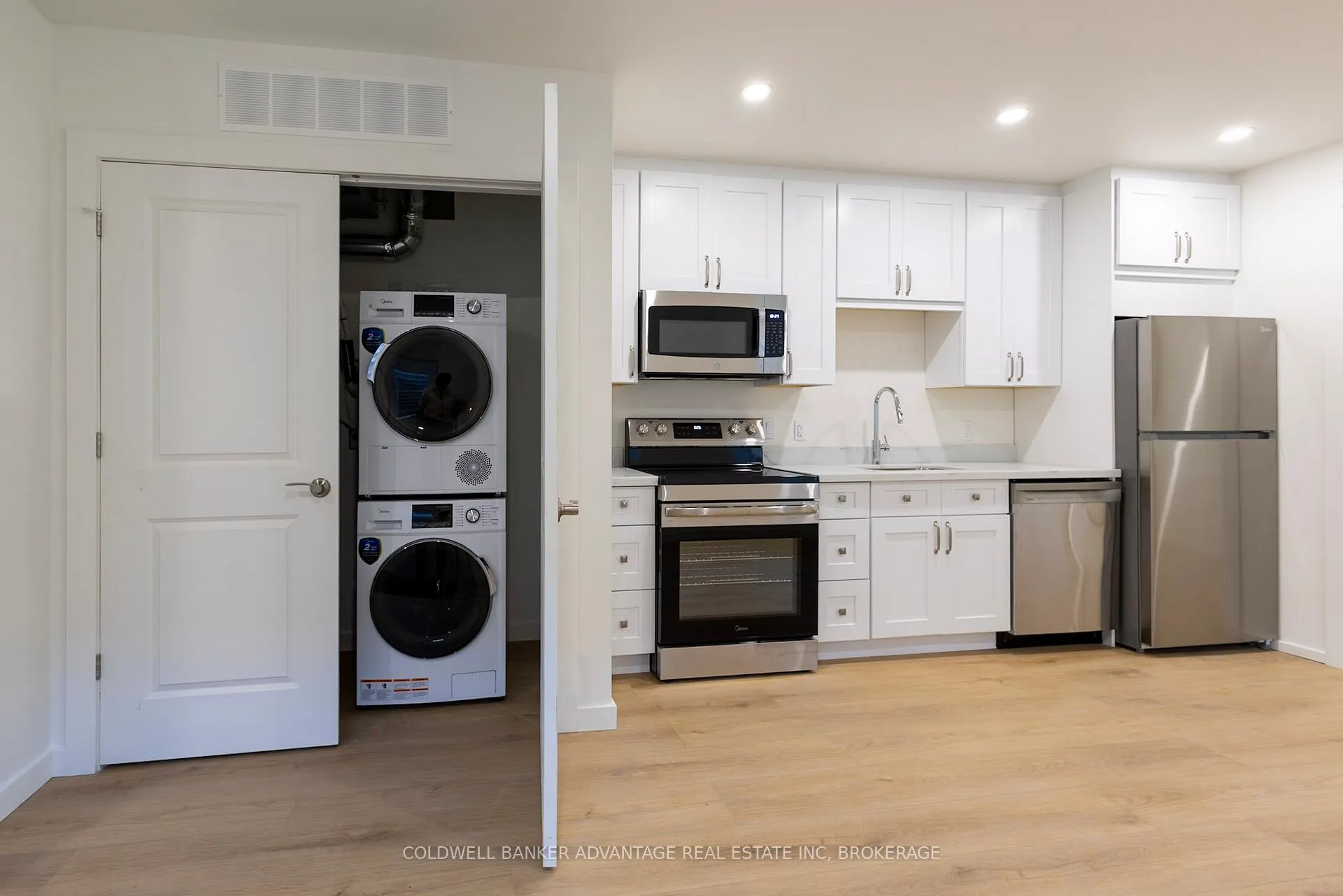 Photo 6 of Unit 3, 433 Sugarloaf Street, Port Colborne, Sugarloaf — HOMEH