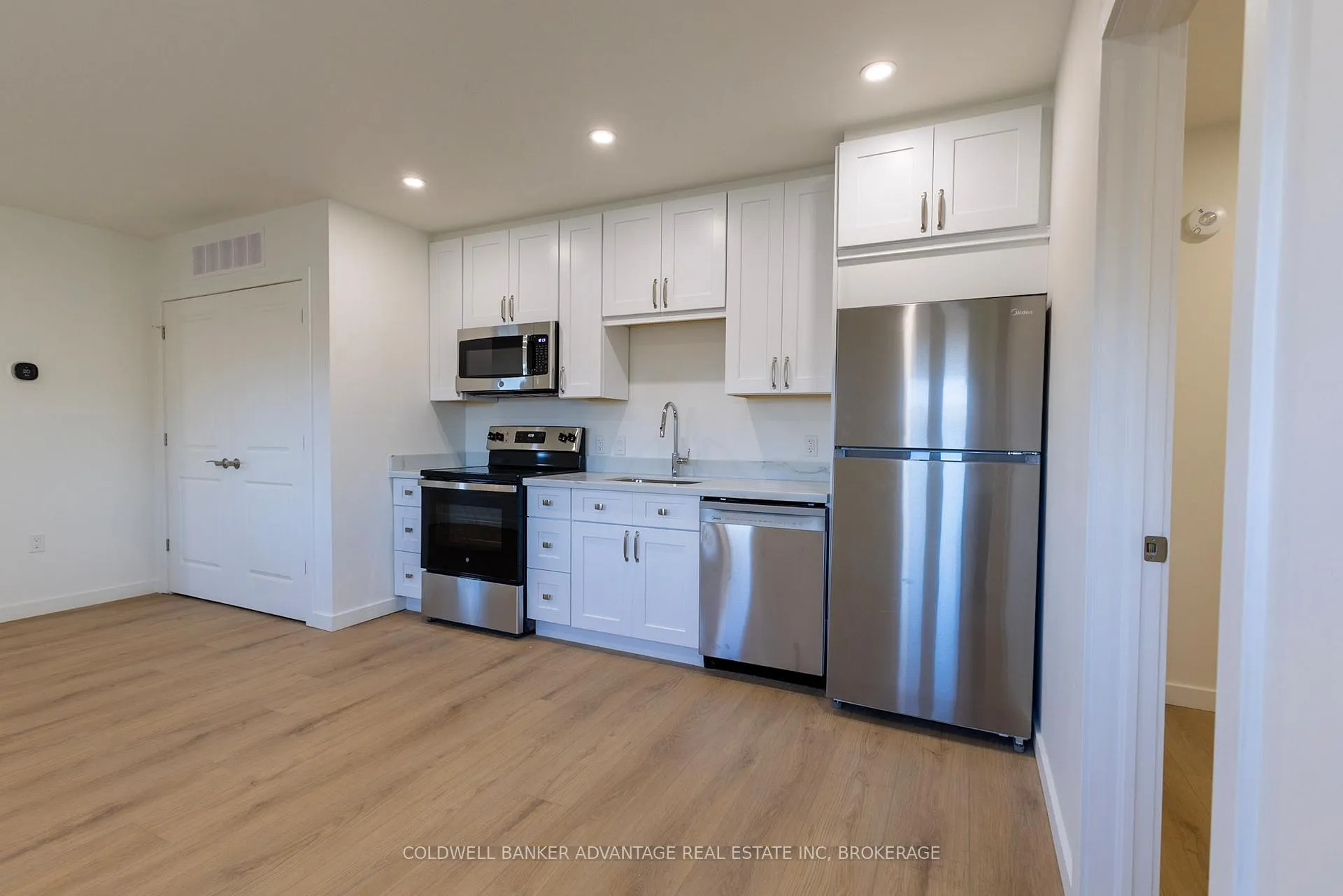 Photo 8 of Unit 3, 433 Sugarloaf Street, Port Colborne, Sugarloaf — HOMEH