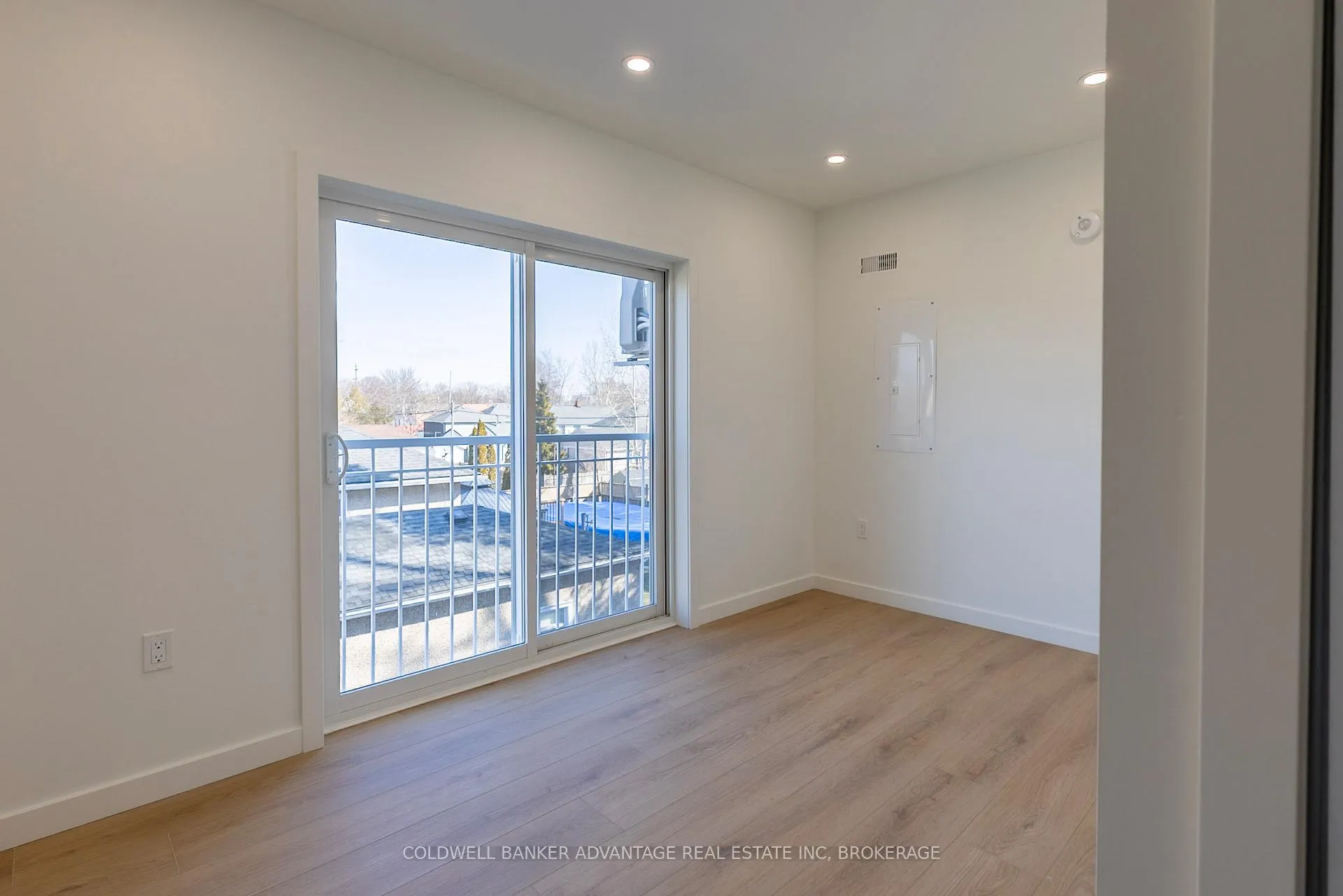 Photo 9 of Unit 3, 433 Sugarloaf Street, Port Colborne, Sugarloaf — HOMEH