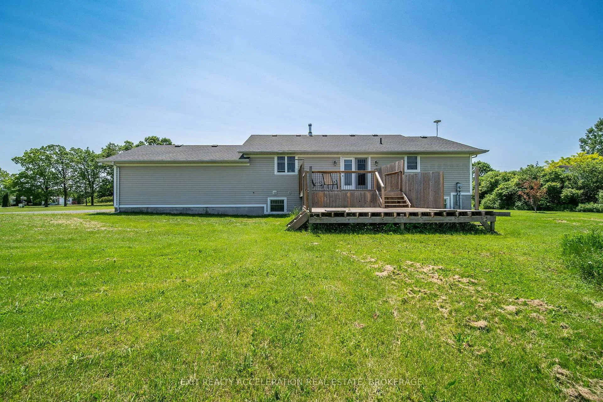 Photo 6 of 1633 Lazier Road, Tyendinaga, Tyendinaga Township — HOMEH