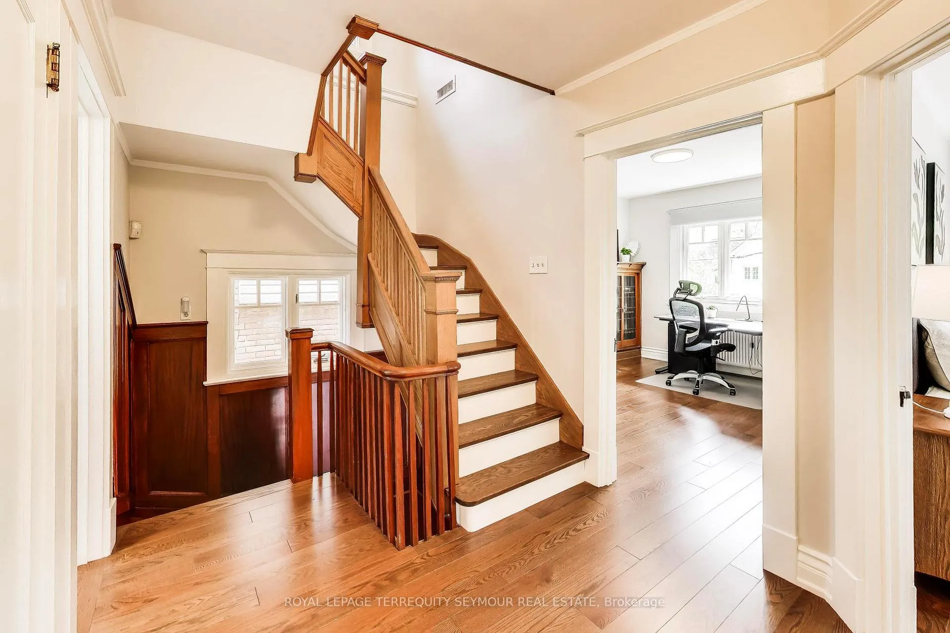 Photo 17 of 14 Wilfrid Avenue, Toronto, Mount Pleasant West — HOMEH
